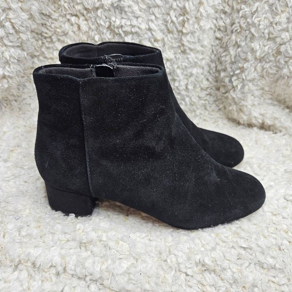 Clarks Chartli Lilac Black Suede Leather Ankle Boots sz 6.5